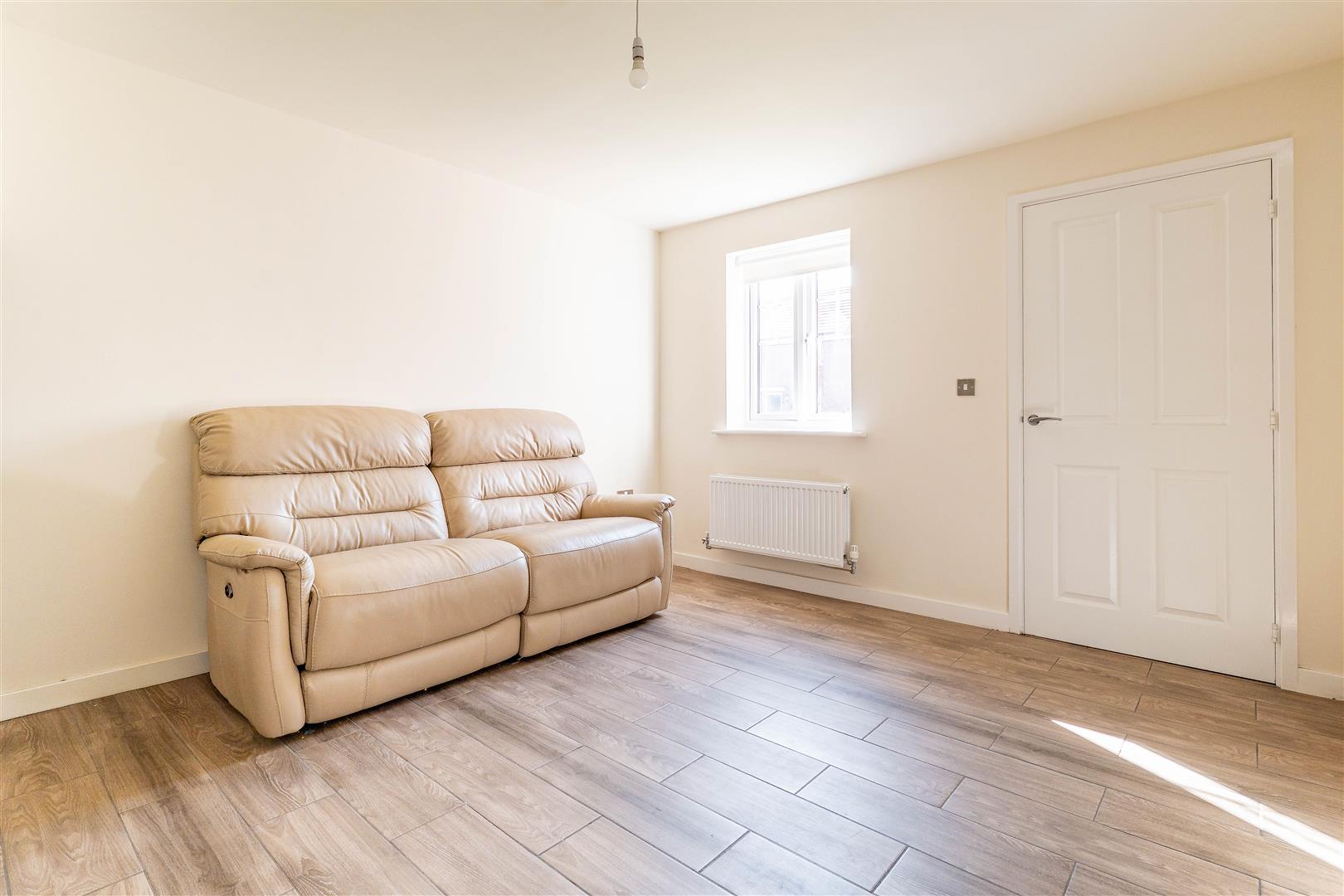3 bed property in Lapwing Grove, Leyland
